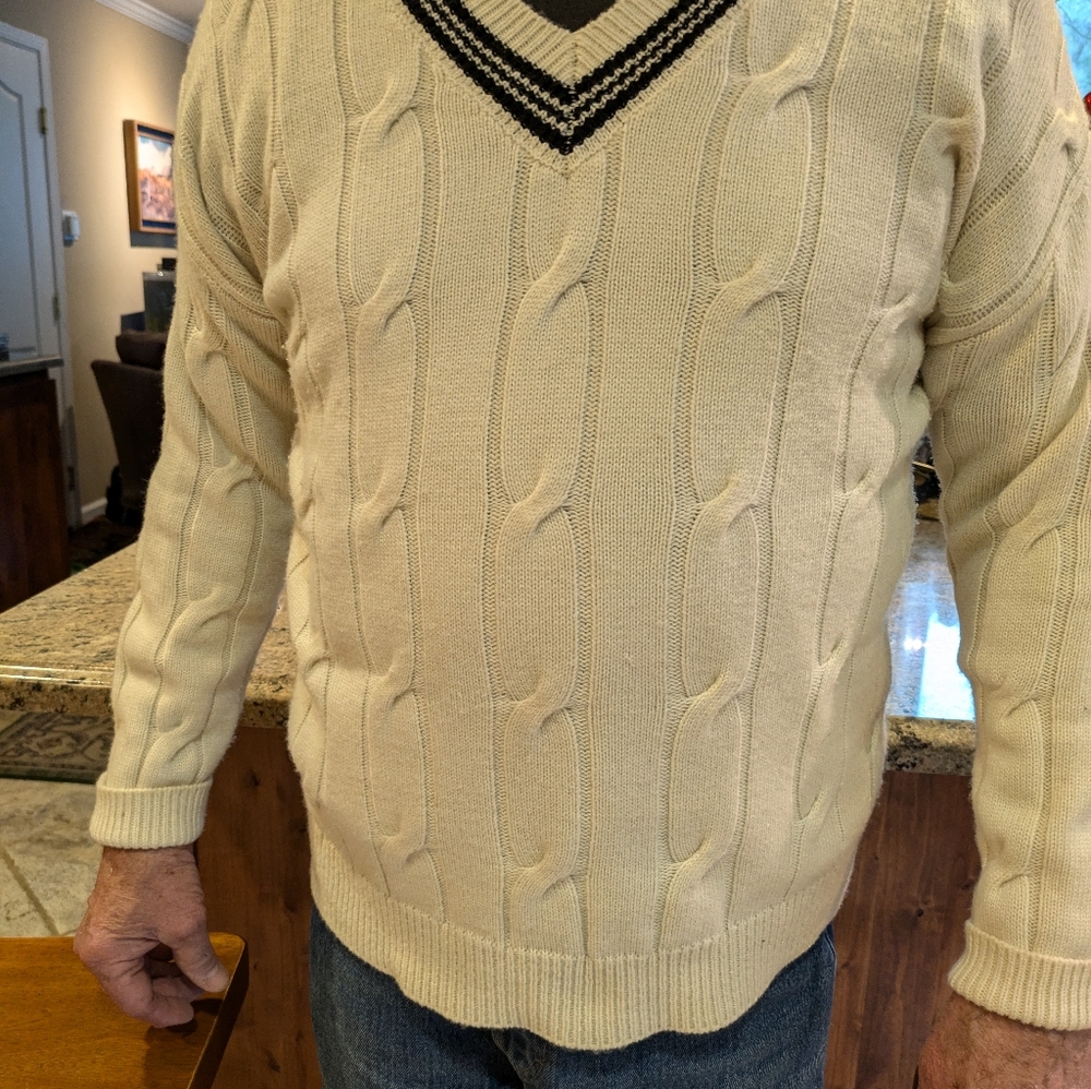Heavyweight cashmere and wool classic tennis sweate